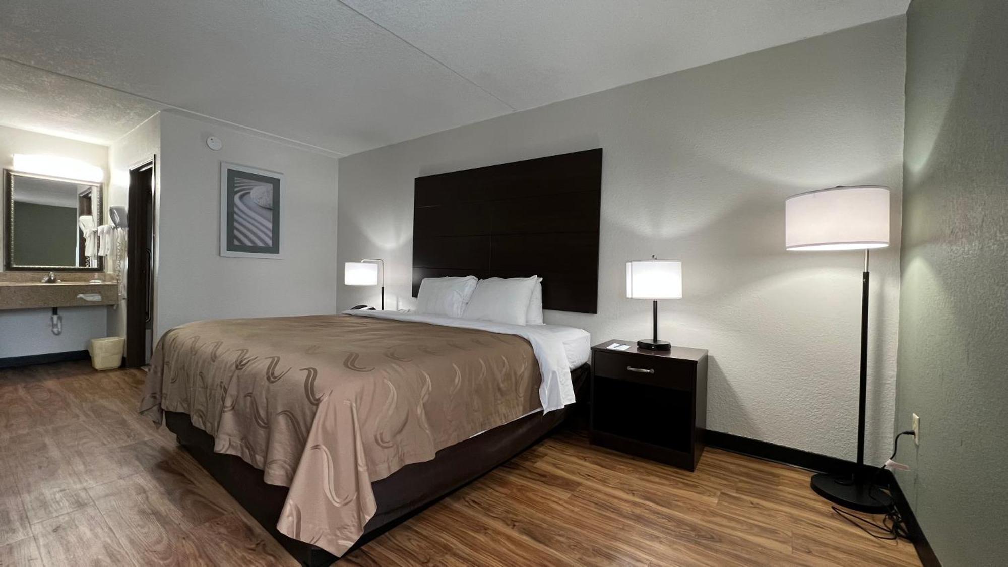 Quality Inn Merriam Kansas City Exterior photo
